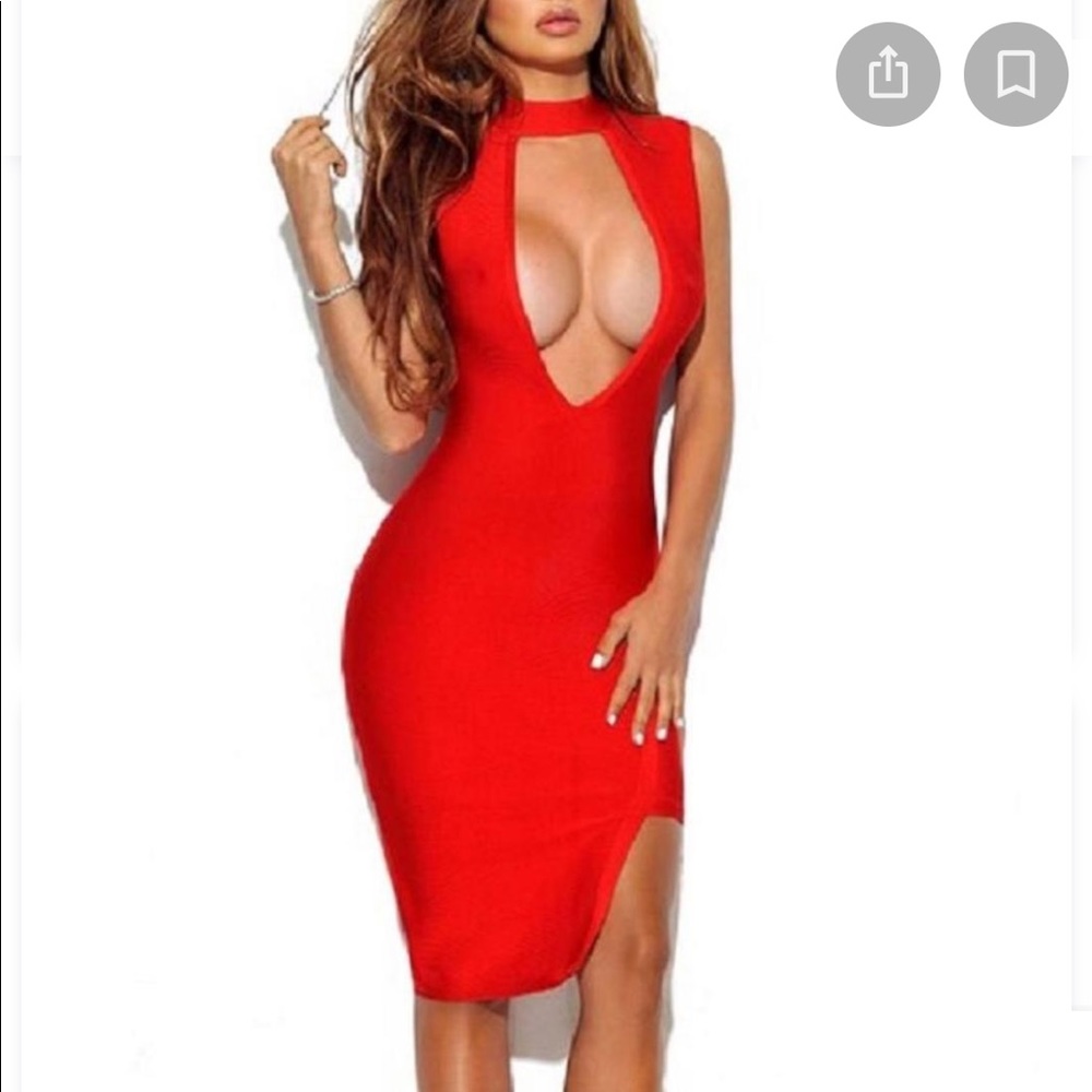 Miss Circle Keyhole Dress